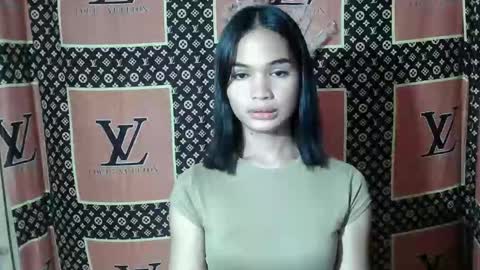 prettykhelcy online show from February 17, 2026, 2:13 pm