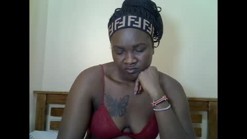 LILIAN online show from April 21, 2026, 5:58 am