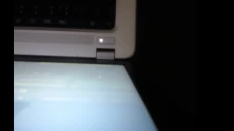 mia online show from November 16, 2025, 2:06 am