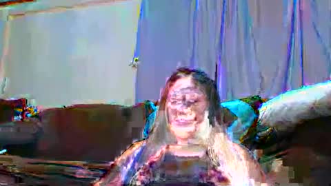 Snapshot of prettypinaylonghair chatting on January 19, 2025, 6:09 am Gerald and Liezel online show from January 19, 2025, 6:09 am