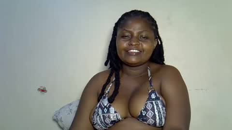 Snapshot of prettyriss chatting on June 13, 2026, 5:22 pm prettyriss online show from June 13, 2026, 5:22 pm