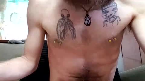 prettysolidd7 online show from February 13, 2025, 1:48 pm