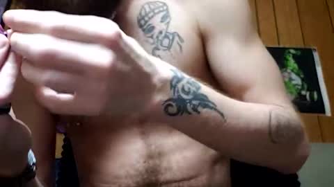 prettysolidd7 online show from February 21, 2025, 11:22 am