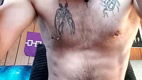 prettysolidd7 online show from February 22, 2025, 1:46 pm