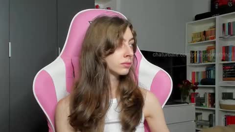 Sophie  next stream will be at Monday  i will wait you guys  online show from October 31, 2025, 7:42 am