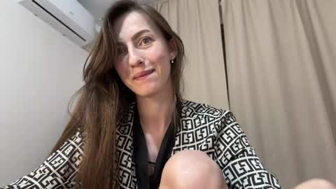 prettyyy_angel online show from May 16, 2026, 7:01 pm