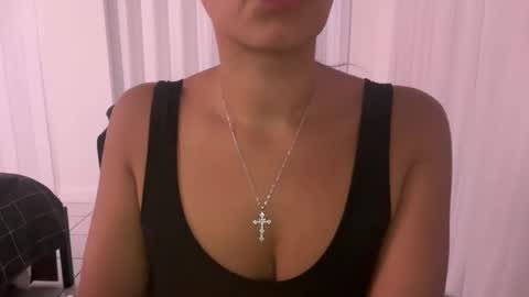 prettyyykittyyy22 online show from October 24, 2025, 4:42 am