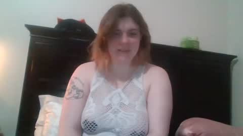 princ3ssp3ach2 online show from July 20, 2026, 4:09 pm