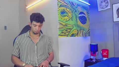 prince_arthur77 online show from December 18, 2025, 2:01 pm