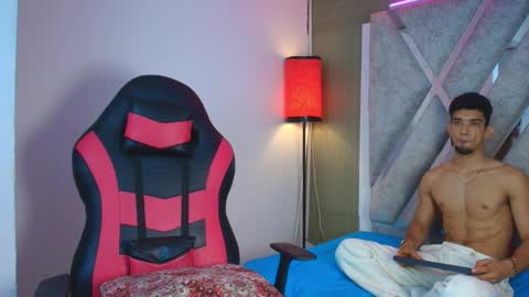 prince_arthur77 online show from April 19, 2026, 6:10 pm