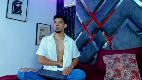 prince_arthur77 online show from April 22, 2026, 1:34 pm