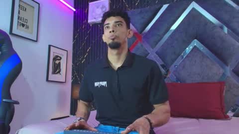 prince_arthur77 online show from July 9, 2026, 1:48 pm