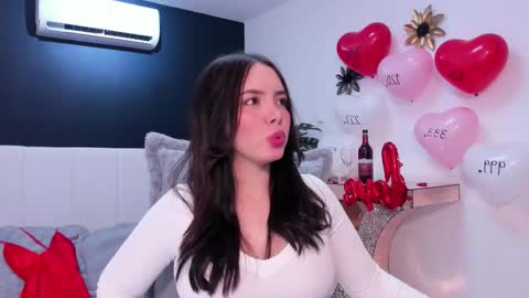 Mia online show from February 14, 2026, 12:24 pm