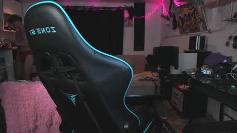 prince online show from November 28, 2025, 7:38 pm