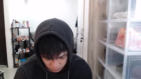 Snapshot of princeadrianx chatting on February 10, 2025, 5:14 am Prince Adrian online show from February 10, 2025, 5:14 am