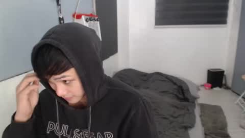 Snapshot of princeadrianx chatting on November 12, 2025, 6:19 pm Prince Adrian online show from November 12, 2025, 6:19 pm