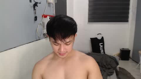 Snapshot of princeadrianx chatting on November 26, 2025, 6:42 pm Prince Adrian online show from November 26, 2025, 6:42 pm