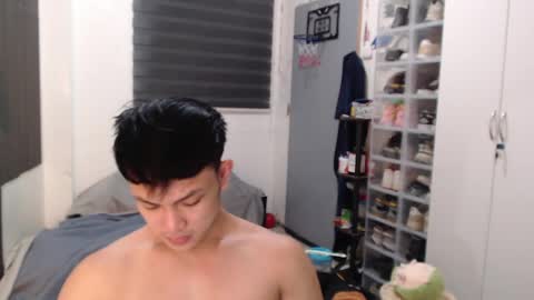 Snapshot of princeadrianx chatting on April 16, 2026, 2:51 pm Prince Adrian online show from April 16, 2026, 2:51 pm