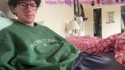 Peaches online show from October 28, 2025, 4:53 pm