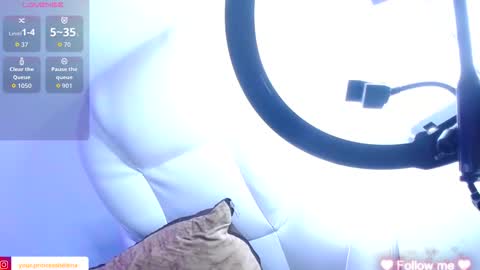 princess helena  online show from February 5, 2026, 1:43 am