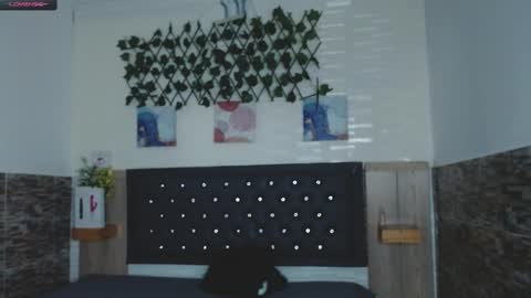 Princess Martinez online show from December 4, 2024, 5:22 pm