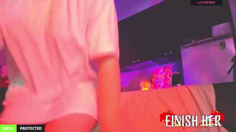 Snapshot of princess_sofiee chatting on December 5, 2025, 4:47 pm Yo Im Sofiee online show from December 5, 2025, 4:47 pm