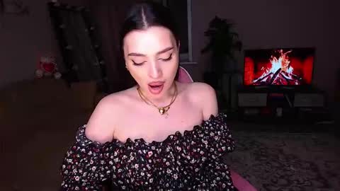 princessamira1 online show from March 28, 2026, 1:54 pm