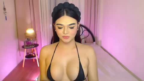 Snapshot of princesshugecumontop chatting on June 18, 2026, 6:35 am PrincessDONT FORGET TO FOLLOW ME online show from June 18, 2026, 6:35 am