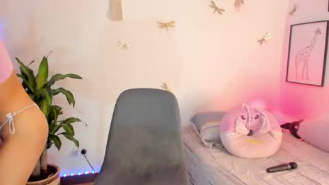 princessluna_14 online show from March 30, 2026, 8:10 pm