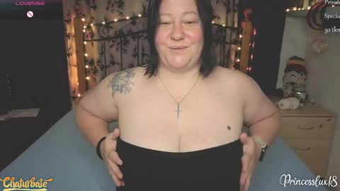 Snapshot of princesslux18 chatting on April 7, 2026, 7:58 pm Lux Alot Luxi online show from April 7, 2026, 7:58 pm