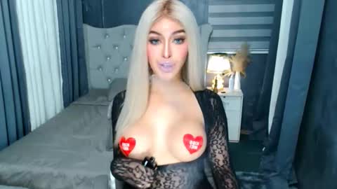 Snapshot of princessofcums69 chatting on October 25, 2025, 9:28 am Love online show from October 25, 2025, 9:28 am