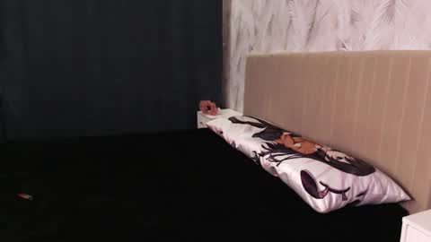 18 y.o online show from January 14, 2025, 2:53 pm