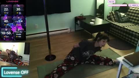 Snapshot of princesstyff chatting on November 26, 2025, 2:18 pm Tyff et Blast online show from November 26, 2025, 2:18 pm