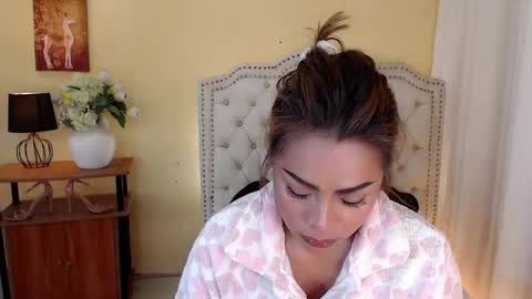 princessyanzy1 online show from February 25, 2025, 11:55 pm