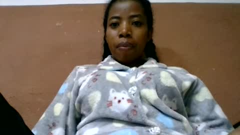 prisca880319 online show from July 21, 2026, 5:04 pm