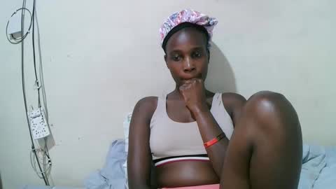 pritty_amber online show from April 21, 2026, 1:42 am