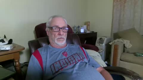 Snapshot of prlbob77 chatting on March 20, 2026, 3:22 am prlbob77 online show from March 20, 2026, 3:22 am