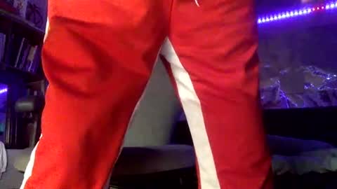 Snapshot of profnwear chatting on October 8, 2025, 10:35 am ProfNUWear online show from October 8, 2025, 10:35 am