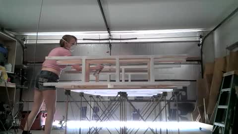 Properfuct online show from April 21, 2026, 8:34 pm