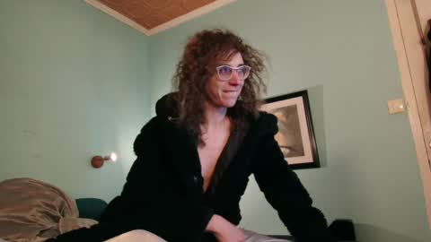 prxscillia_tx online show from December 9, 2024, 7:06 am