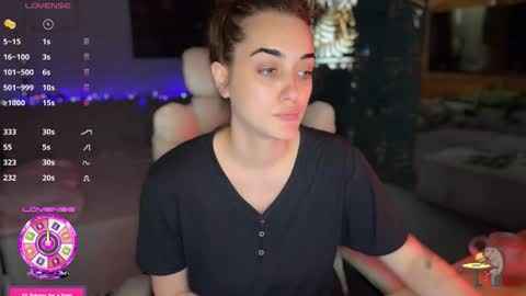 Queen of Pain online show from September 21, 2025, 6:42 pm