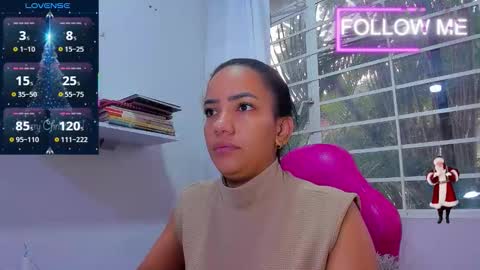 psique_naughty2 online show from December 17, 2025, 1:06 pm