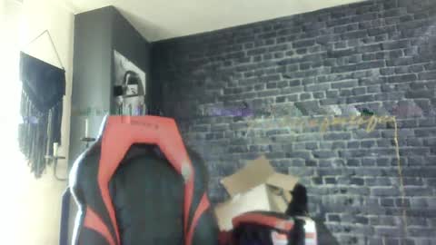 Krystle online show from April 20, 2026, 3:04 pm