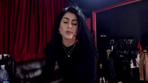 MissPuffyLove online show from September 19, 2025, 8:20 pm