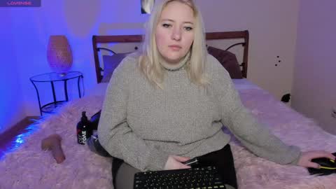 puffybun online show from February 4, 2025, 11:59 pm