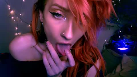 EsteticHouse online show from December 23, 2024, 5:11 pm