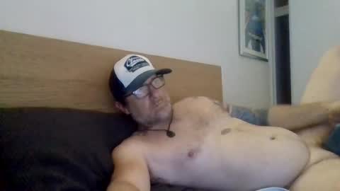 Snapshot of pulllin4u chatting on August 4, 2026, 12:58 am pulllin4u online show from August 4, 2026, 12:58 am
