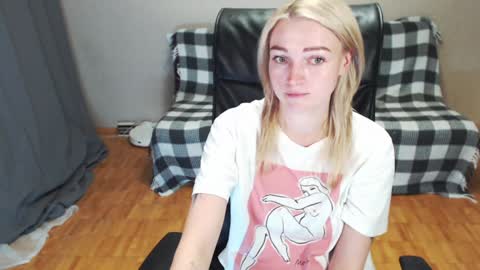 Snapshot of puma_ma chatting on December 7, 2024, 4:03 pm Polly online show from December 7, 2024, 4:03 pm