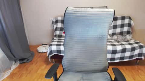 Snapshot of puma_ma chatting on September 19, 2025, 4:14 am Polly online show from September 19, 2025, 4:14 am