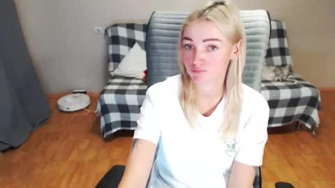 Snapshot of puma_ma chatting on November 29, 2025, 1:03 pm Polly online show from November 29, 2025, 1:03 pm